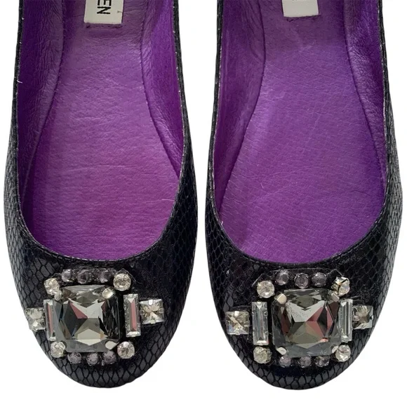 Steve Madden Kobbe Black Snakeskin Pattern & Rhinestone Ballet Flats ~ Size 7 - Picture 3 of 8